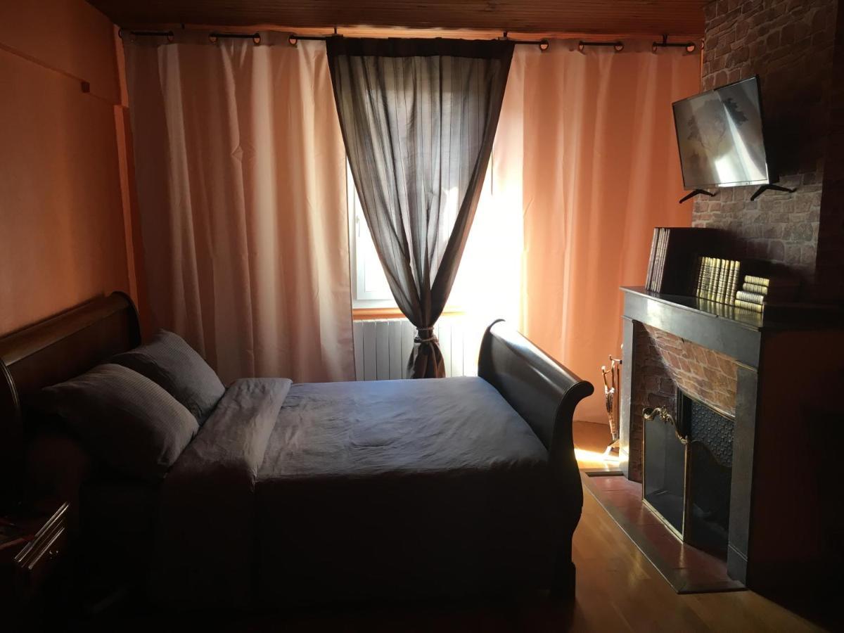 לינה וארוחת בוקר קסטלנודארי Casa Du Bassin מראה חיצוני תמונה